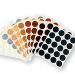 TAPA AUTOADHESIVA TORNILLOS ROBLE OSCURO 50UN