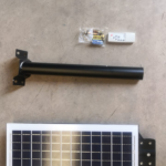 FSL LUMINARIA SOLAR INTERGRADO 120W,                                         CON REMOTO CONTROL, CON EL BRAZO , PANEL SOLAR 1