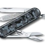 CORTAPLUMA CLASSIC 58MM 7 FUN. 0.6223.942 NAVY CAMO VICTORINOX