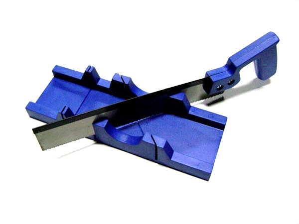 Inglete negro-azul generico